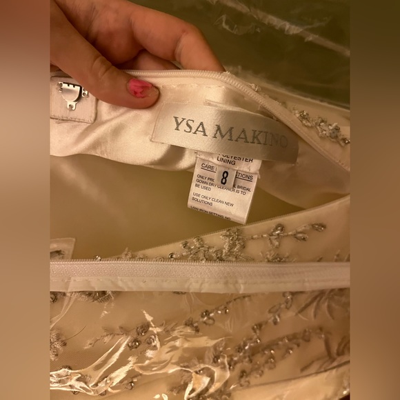 Bought this dress and chose a different one instead. Only worn while trying on - Picture 5 of 9